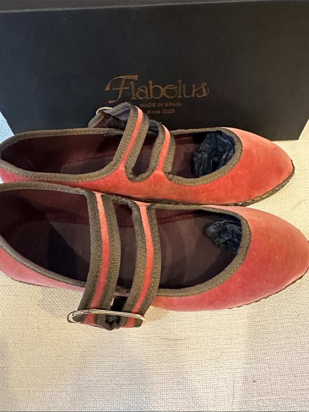 Brand New In Box FLABELUS MATILDA CORAL MARY JANES SIZE 38 made in Spain